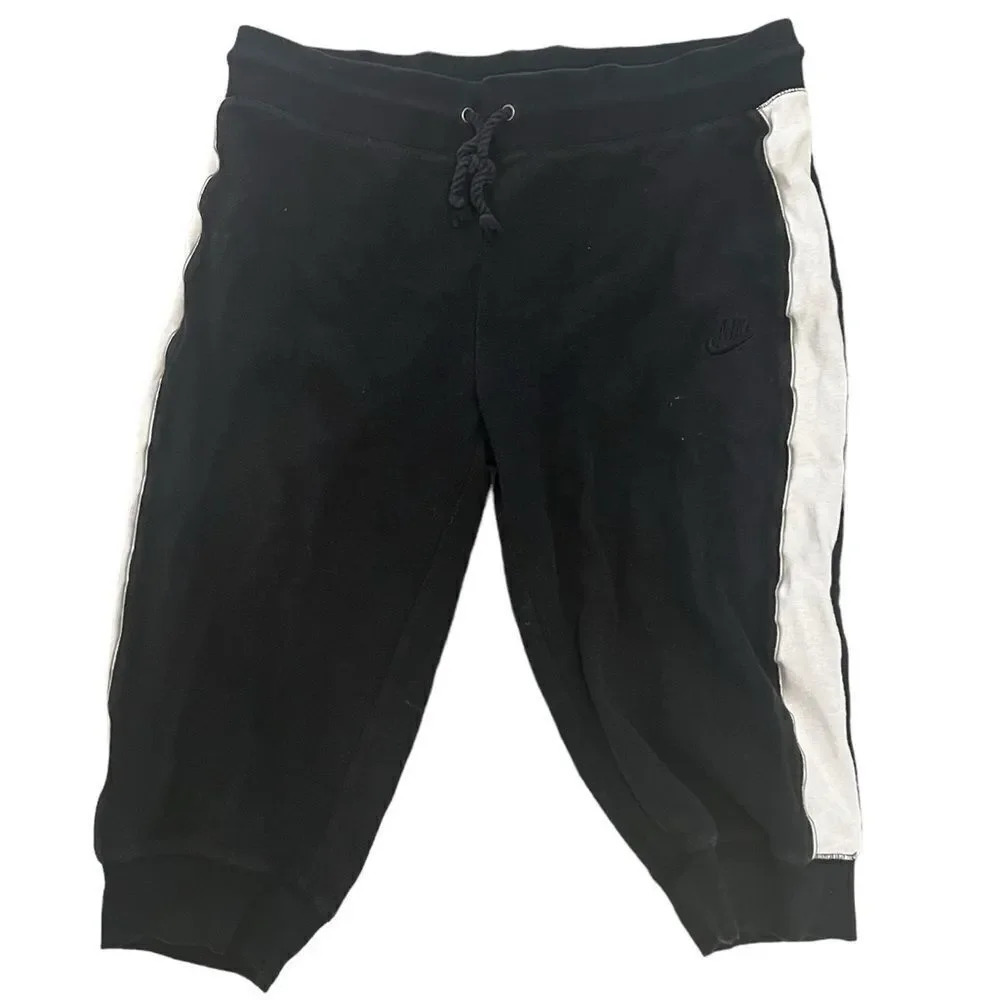 Nike jogger capris